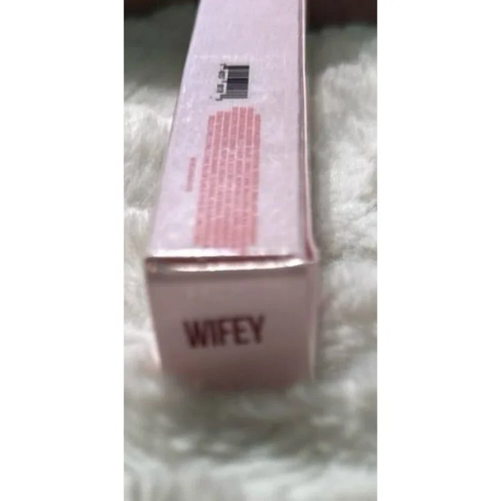 Supreme gloss Wifey